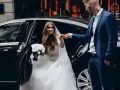 Jak działalność pod wynajem auta do ślubu może przynieść zyski?