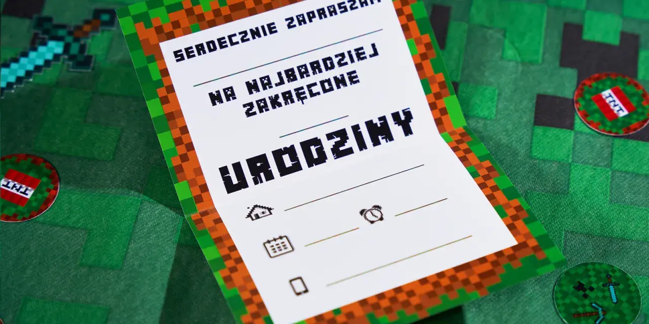 Zaproszenia na urodziny w stylu Minecraft. Jak przygotować zaproszenia na urodziny dla dzieci z postaciami z bajek i gry? Pikselowe detale i ikony gry.